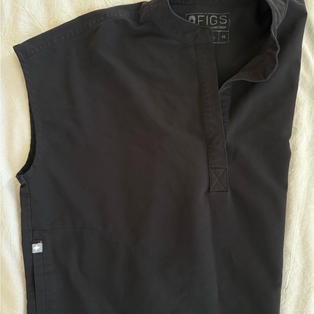 FIGS Rafaela Scrub Top